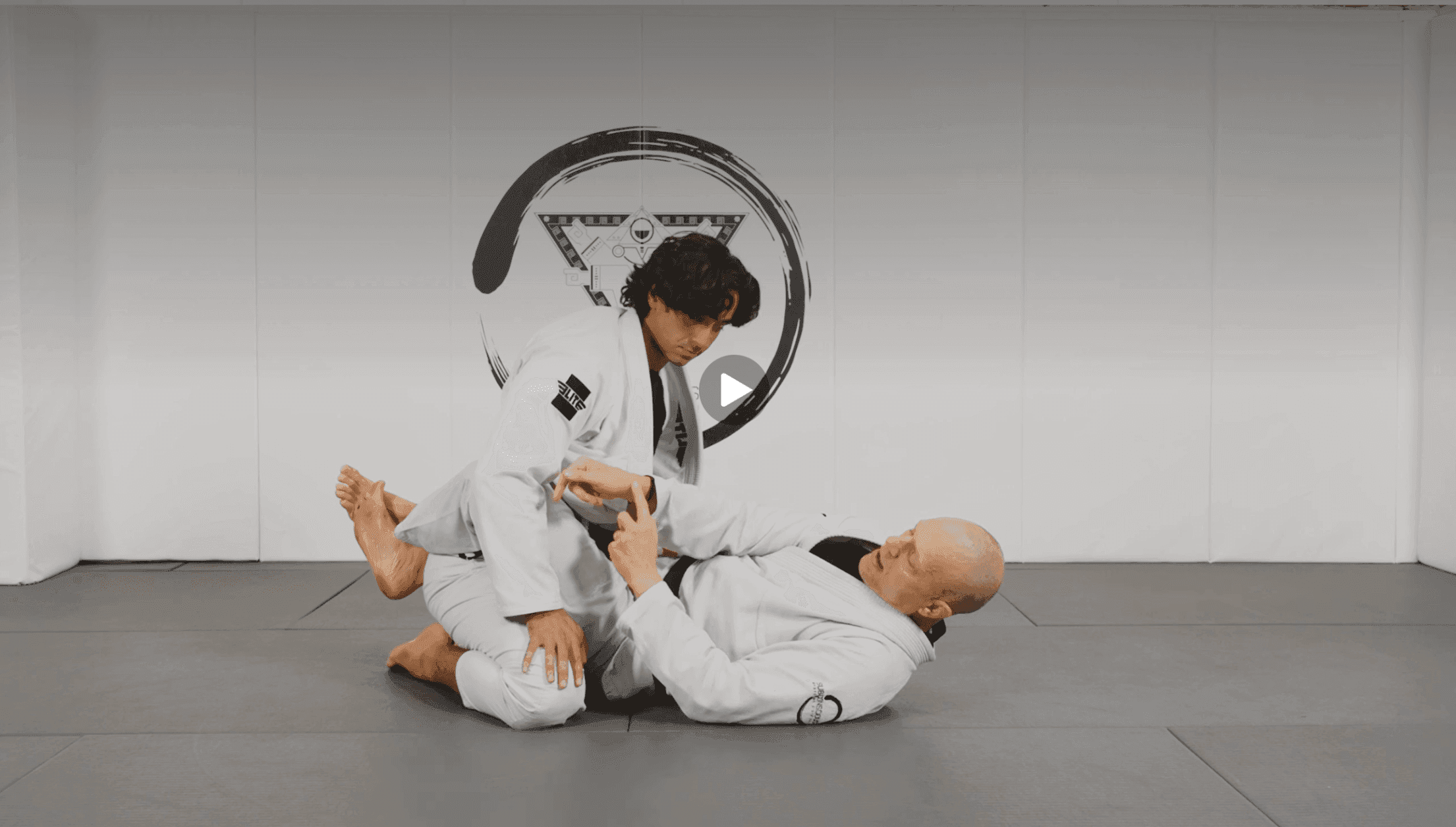 BJJ intro program: 12 video lessons preparing beginners for their first class